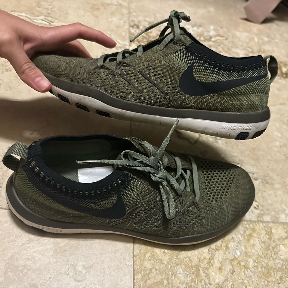 NIKE sneakers